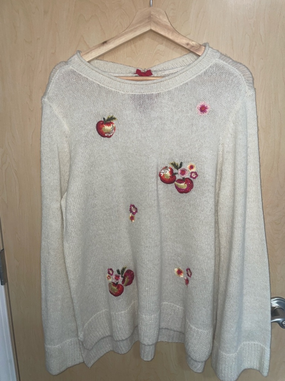 Lauren Conrad x Disney Cream Embroidered Apple Crewneck Sweater XL - Picture 3 of 11